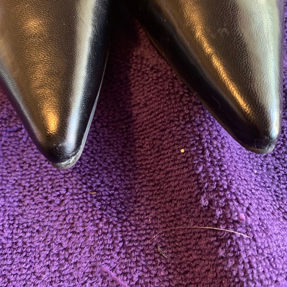 NINE WEST PUMPS - Picture 7 of 7